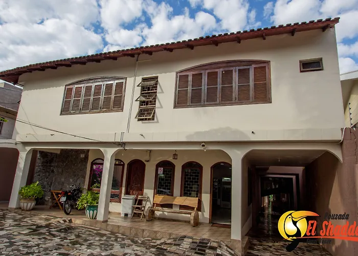 Hotel com piscina: Pousada El Shaddai